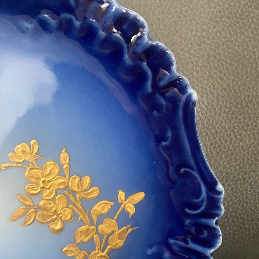 Antique Blue Plate with Gold Hand Painted Design Jean Pouyat in Limoges, France. - Picture 3 of 16